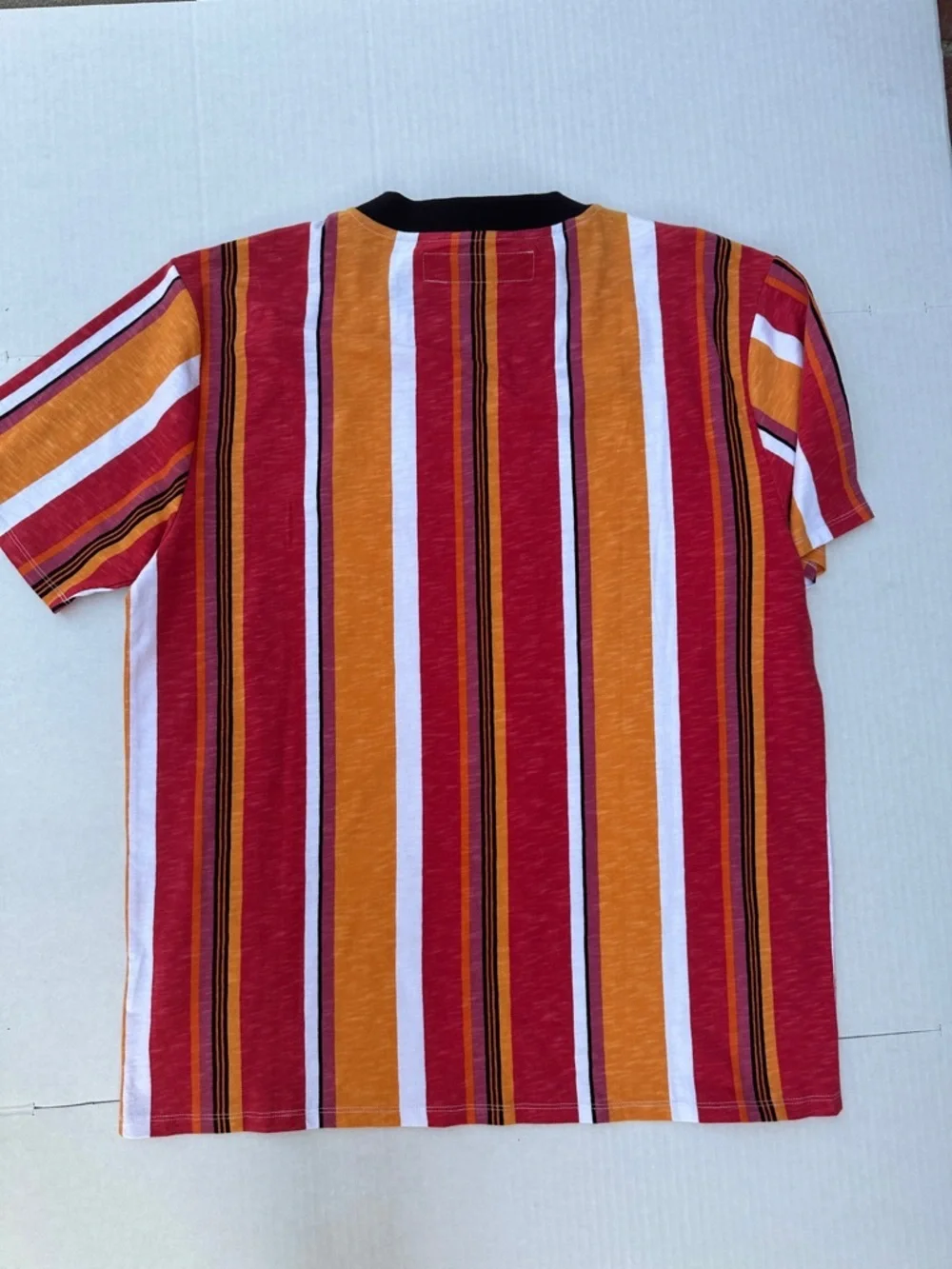 New GUESS ORIGINALS Men’s Red, Yellow & White Striped Logo Tee with Black Trim - Picture 8 of 8